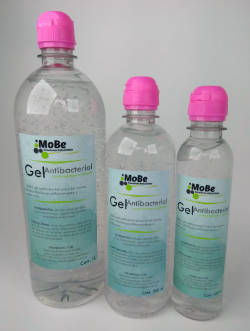 Varias botellas de gel antibacterial